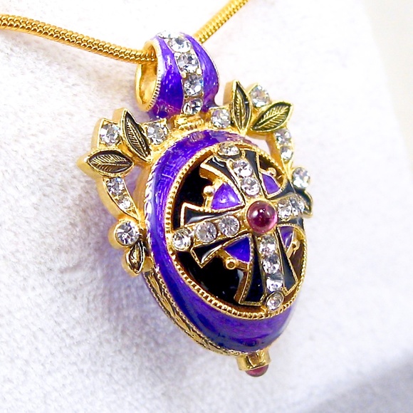 CROSS SILVER Religious Purple Enamel Faberge Egg Pendant Swarovski Garnets Gold - Picture 5 of 6